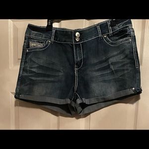 Premium Vanity Collection Shorts Jean 🩳